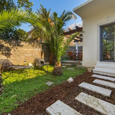 Apartment Peaceful Oasis Makarska
